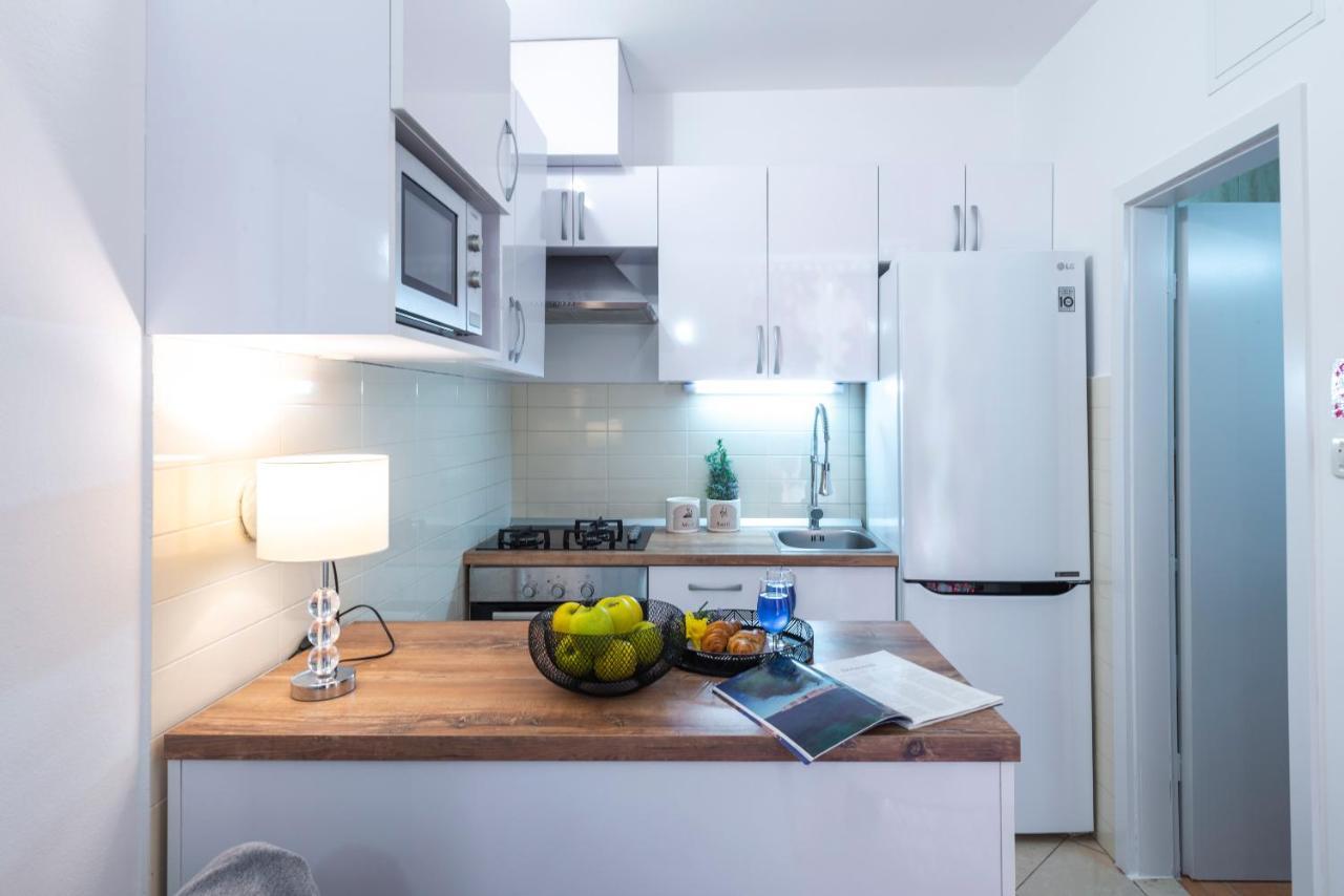 Niko'S Charming Apartment With Free Parking Ragusa Esterno foto