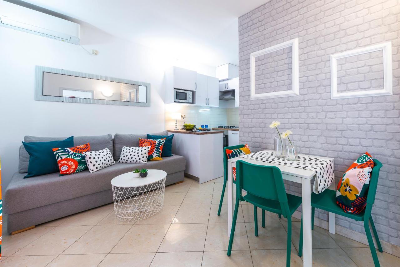 Niko'S Charming Apartment With Free Parking Ragusa Esterno foto