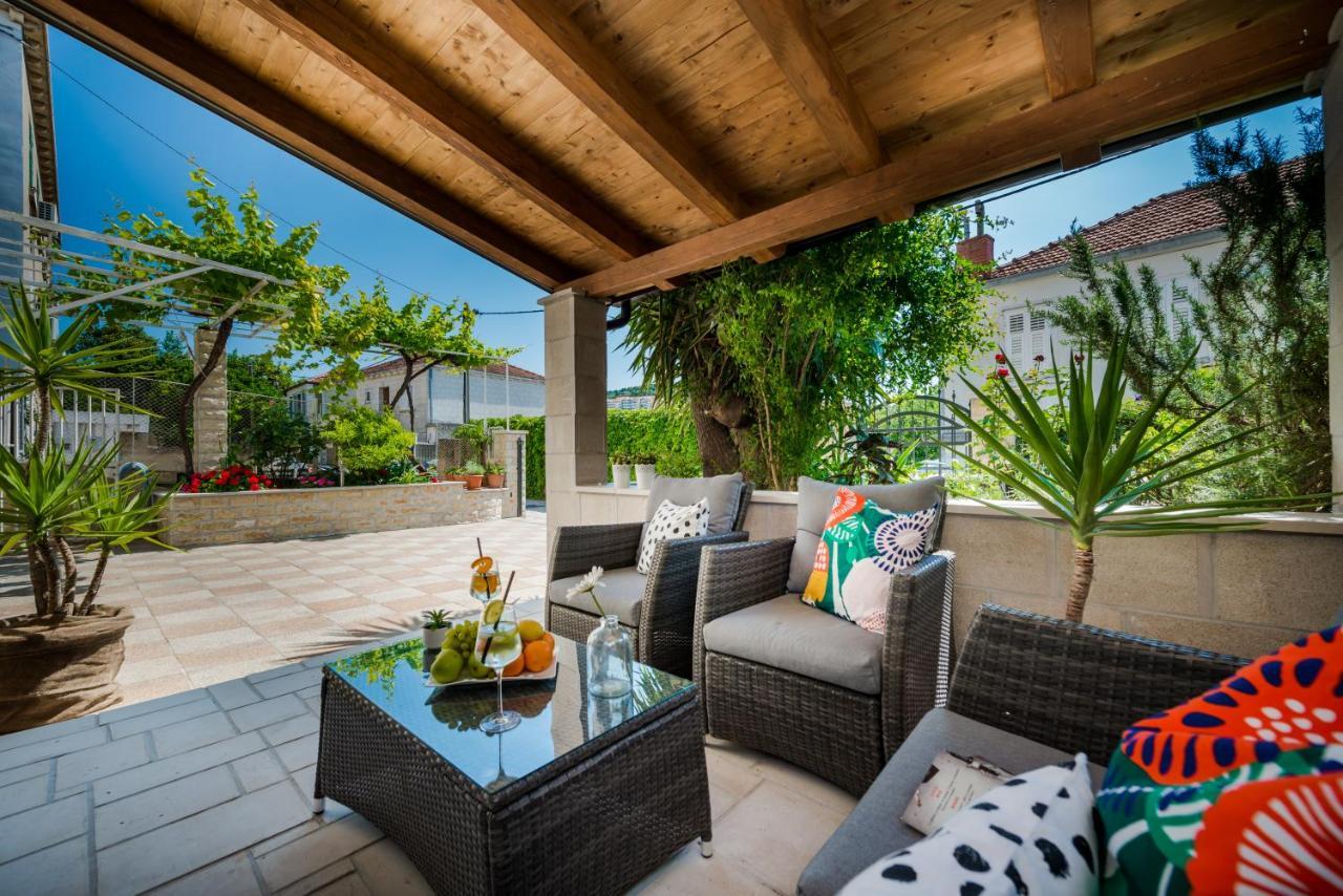 Niko'S Charming Apartment With Free Parking Ragusa Esterno foto