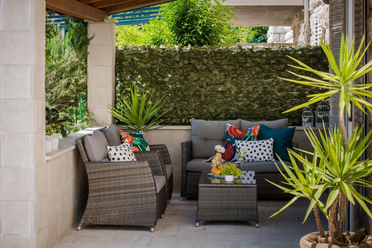 Niko'S Charming Apartment With Free Parking Ragusa Esterno foto